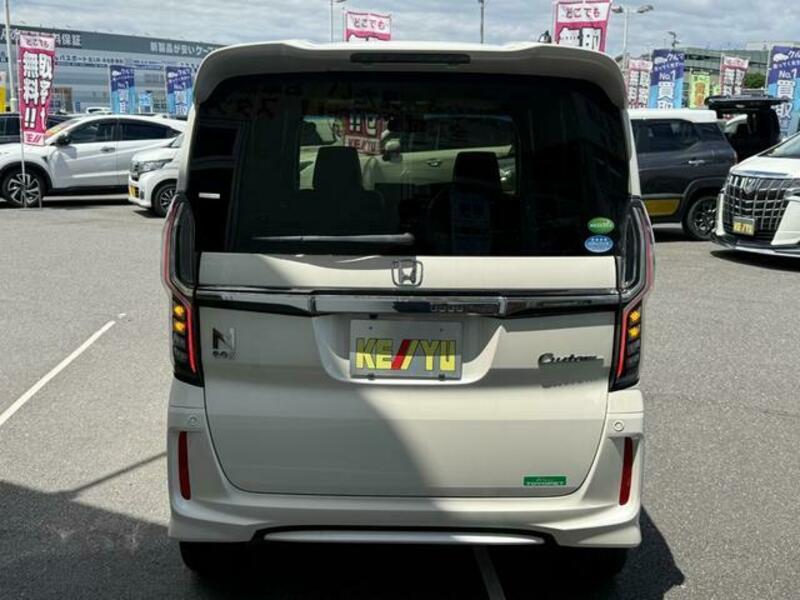 N BOX CUSTOM