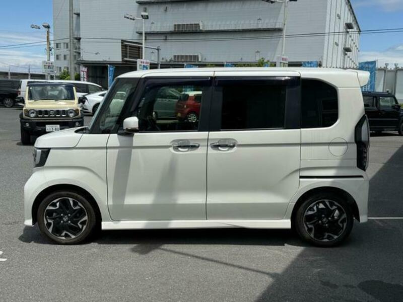 N BOX CUSTOM