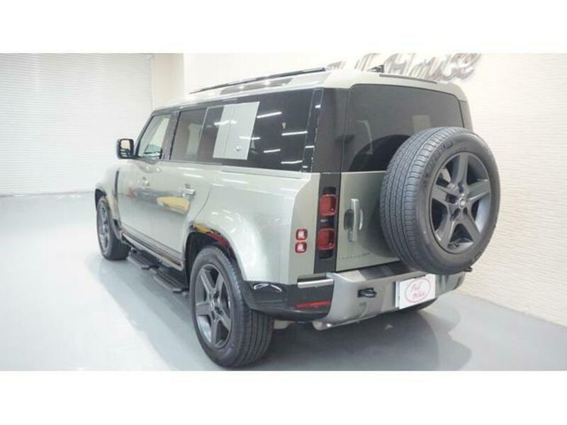 DEFENDER
