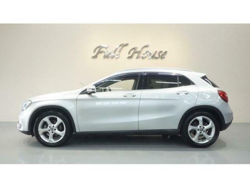 MERCEDES-BENZ GLA CLASS