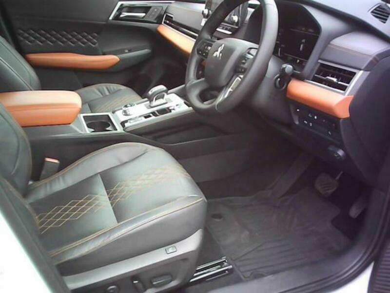 OUTLANDER PHEV