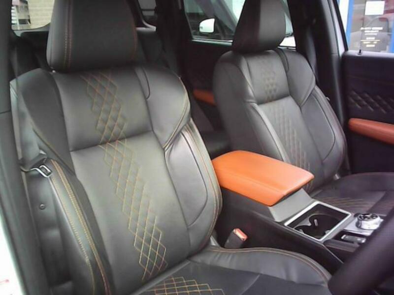 OUTLANDER PHEV