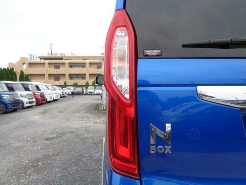 N BOX