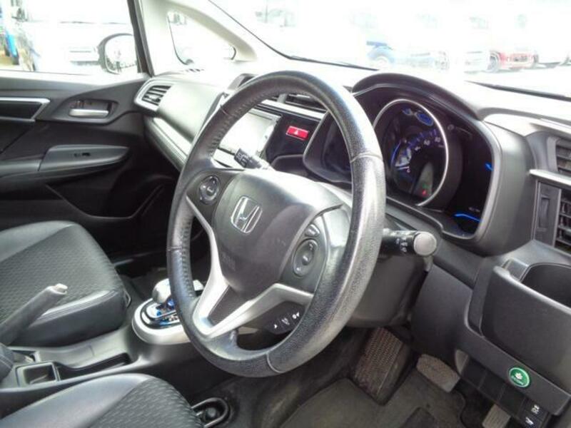 FIT HYBRID