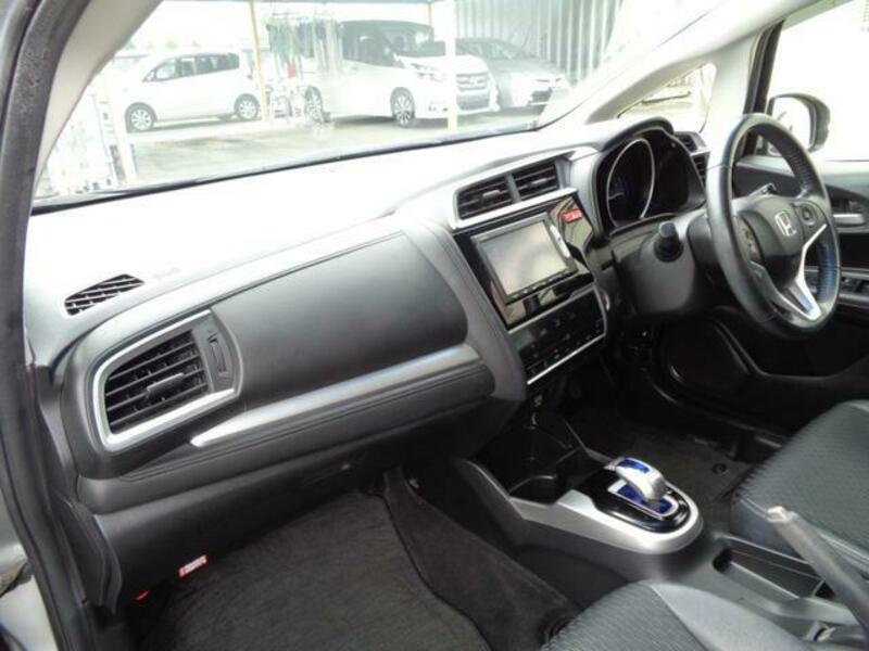 FIT HYBRID