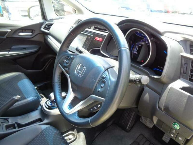 FIT HYBRID