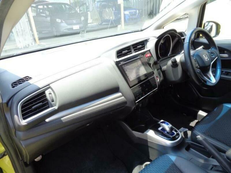 FIT HYBRID