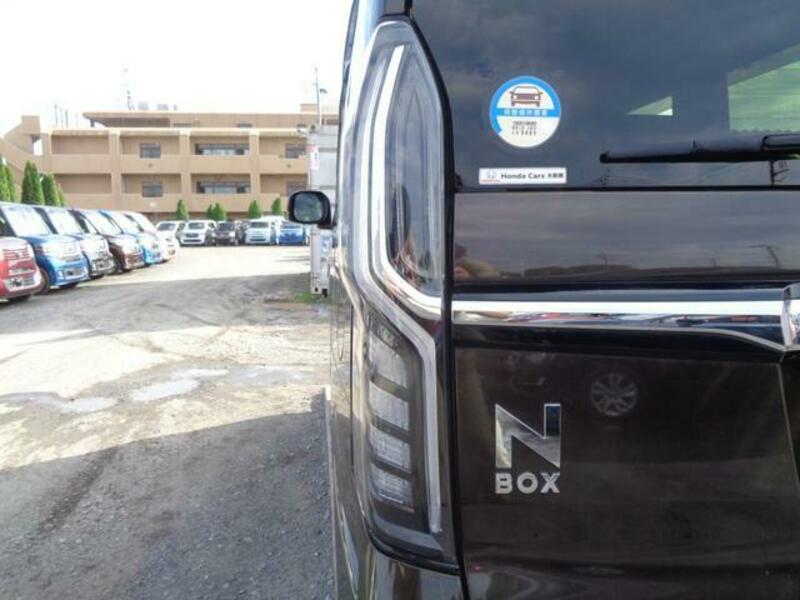 N BOX CUSTOM