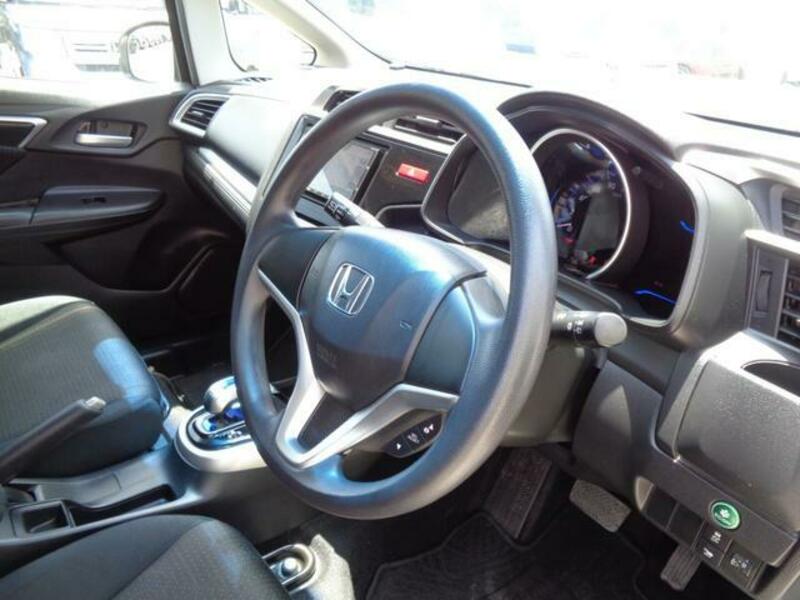 FIT HYBRID