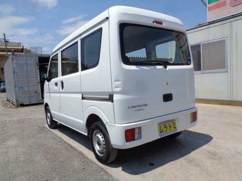 MINICAB VAN
