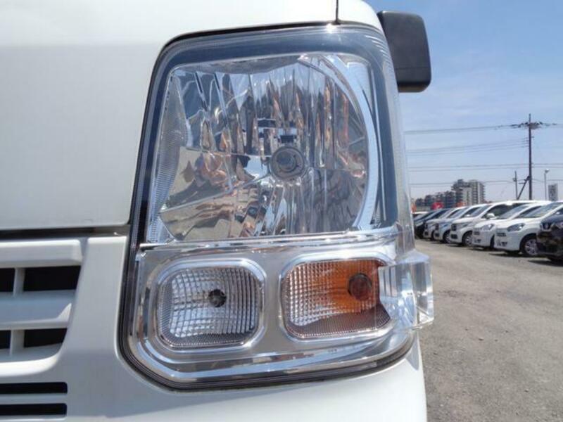 MINICAB VAN