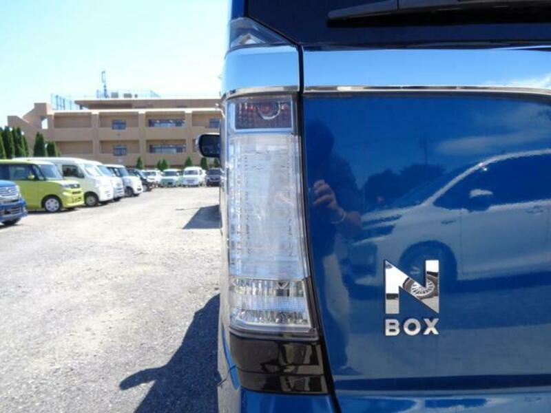 N BOX CUSTOM