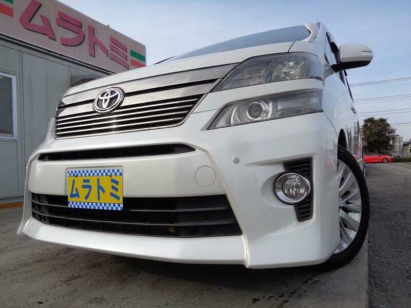 TOYOTA VELLFIRE