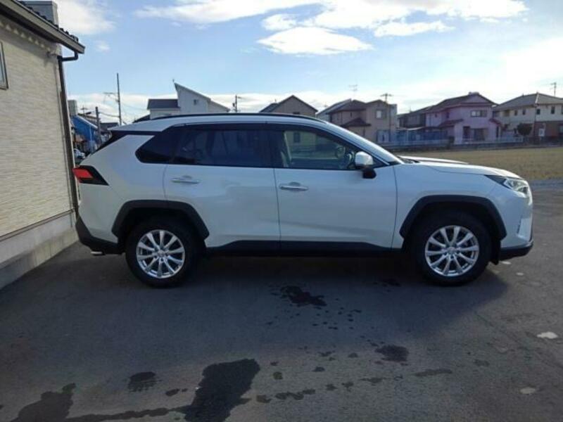 RAV4