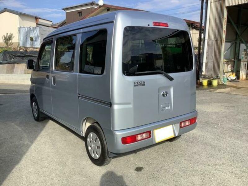 PIXIS VAN