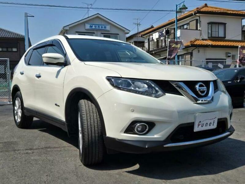 X-TRAIL