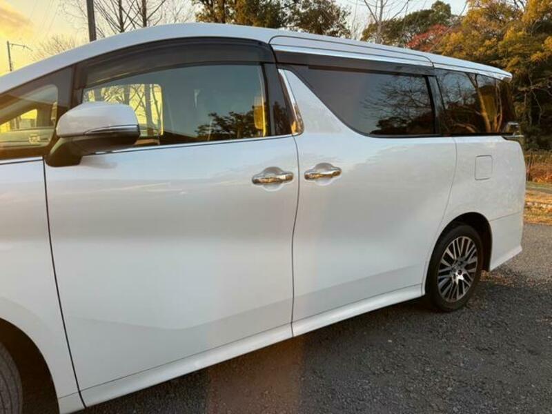 VELLFIRE
