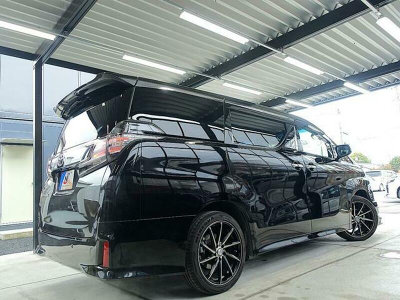 VELLFIRE