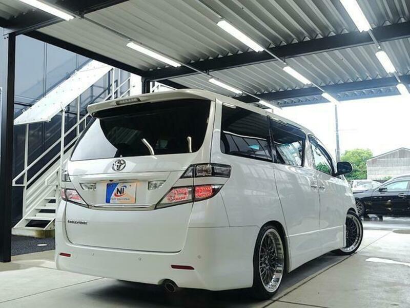 VELLFIRE