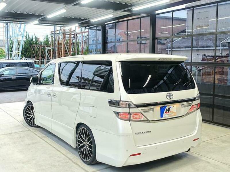 VELLFIRE