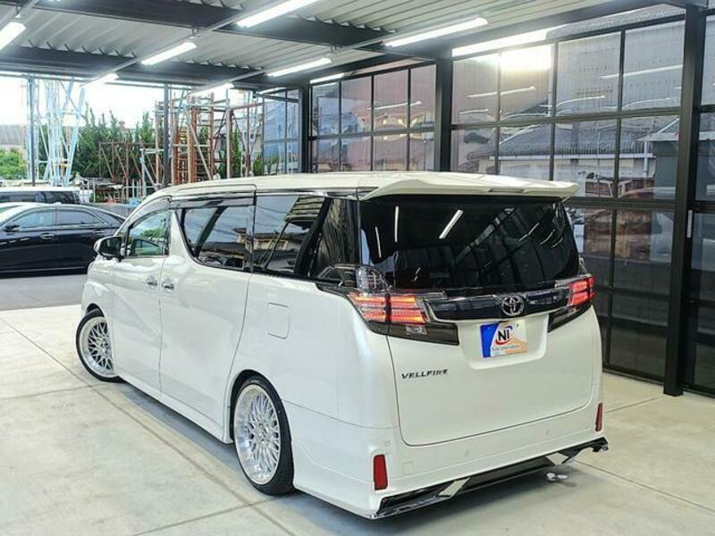 VELLFIRE