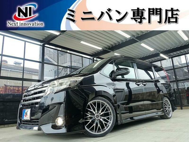 TOYOTA NOAH