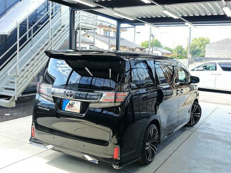 VELLFIRE