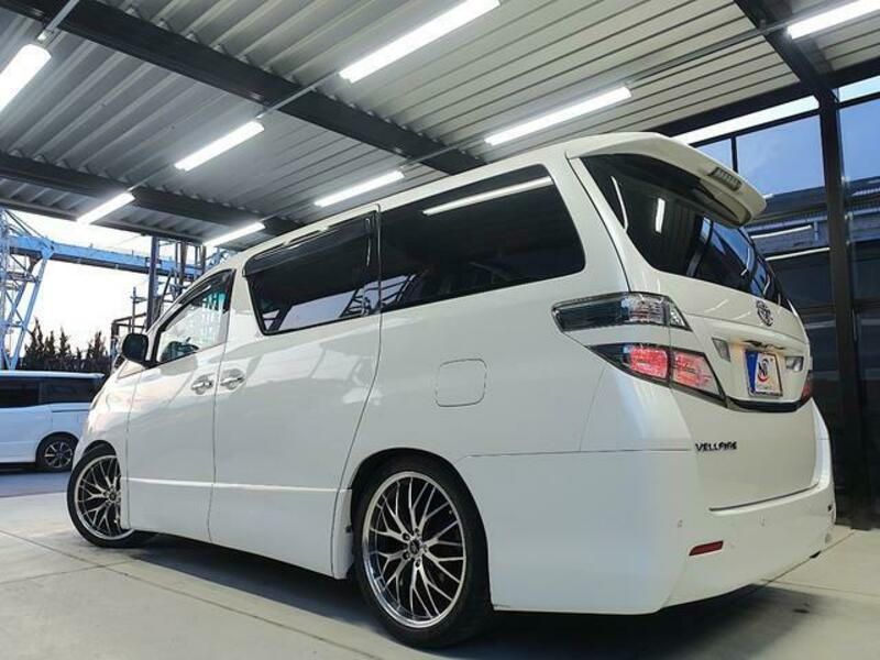 VELLFIRE