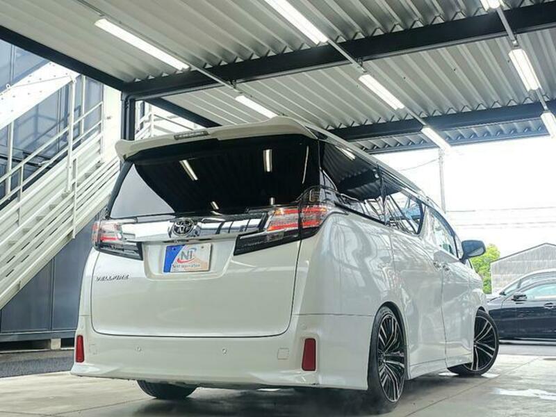 VELLFIRE