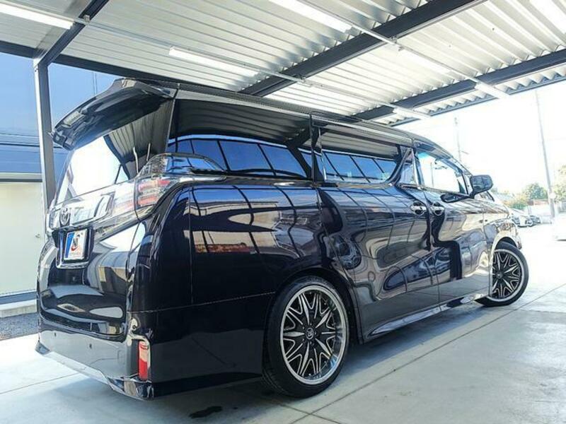 VELLFIRE