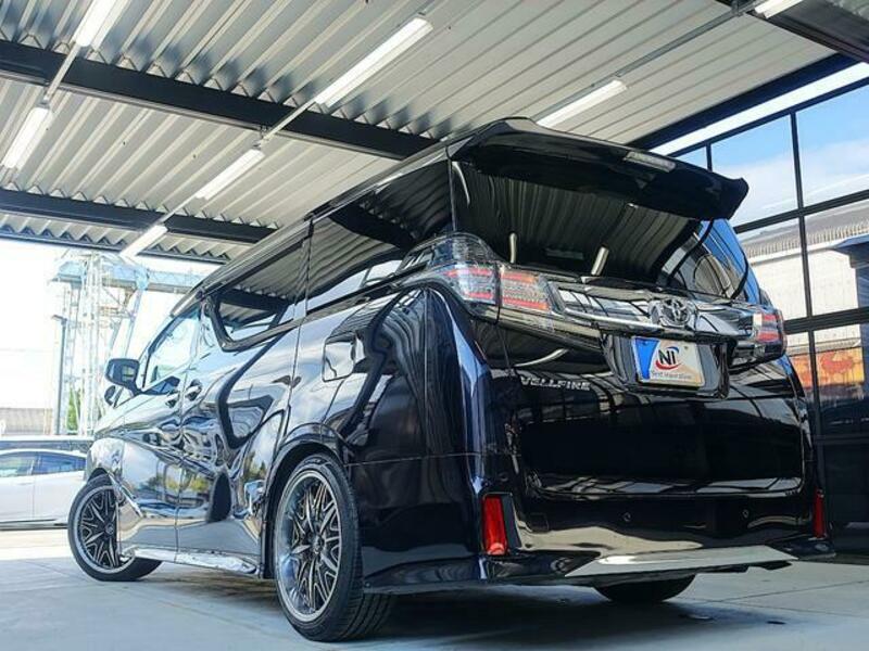 VELLFIRE