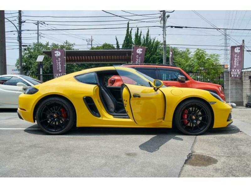 718 CAYMAN