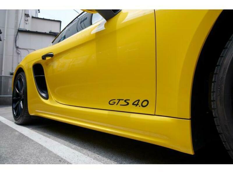 718 CAYMAN
