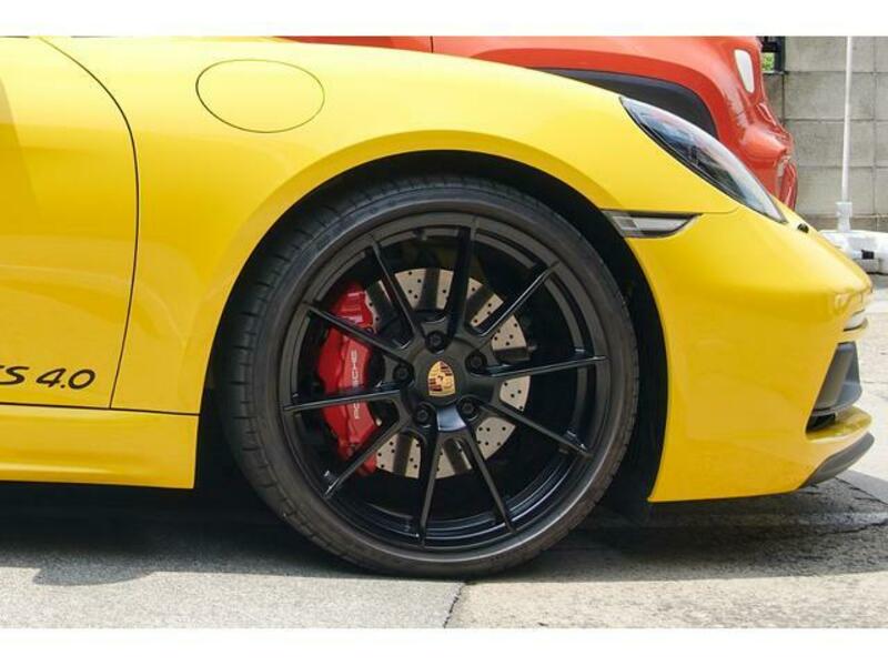 718 CAYMAN