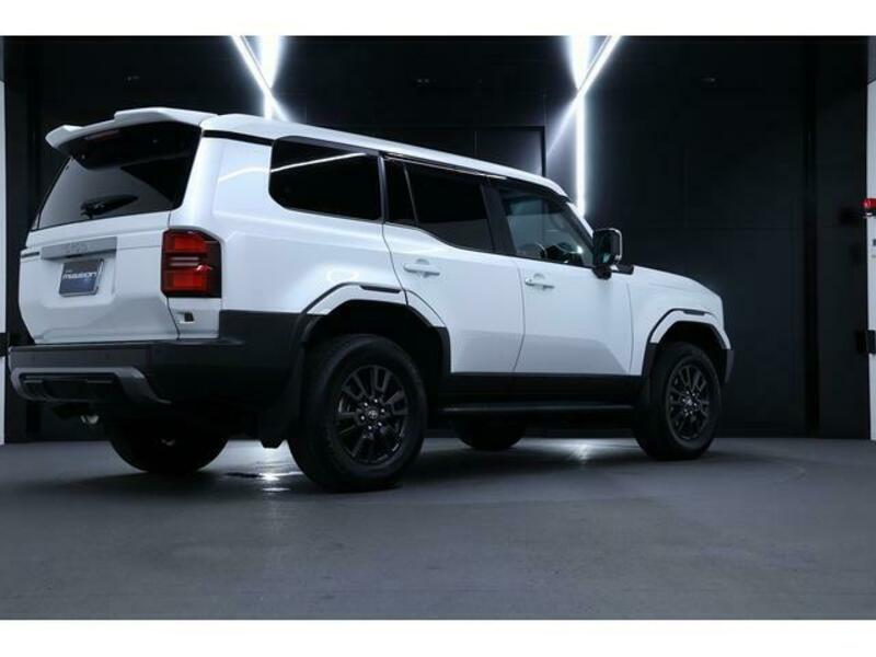 LAND CRUISER 250