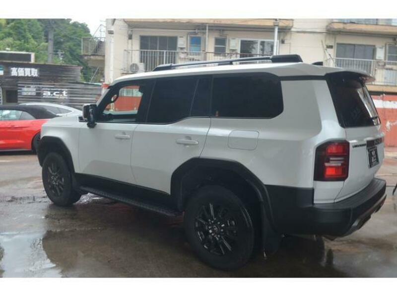 LAND CRUISER 250