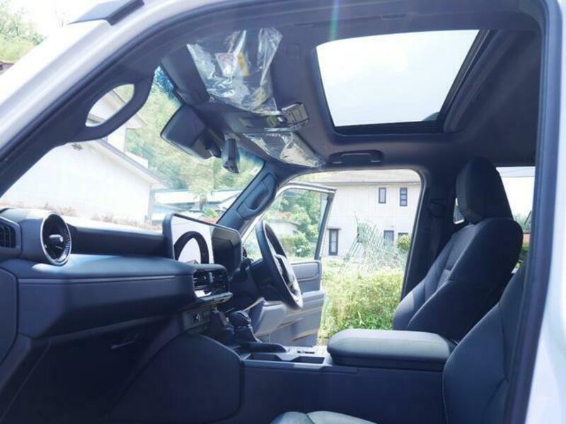 LAND CRUISER 250