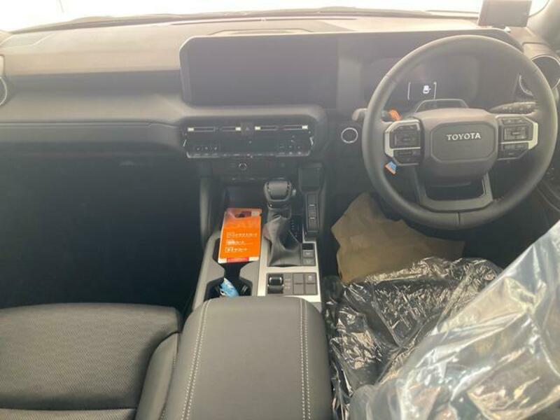 LAND CRUISER 250
