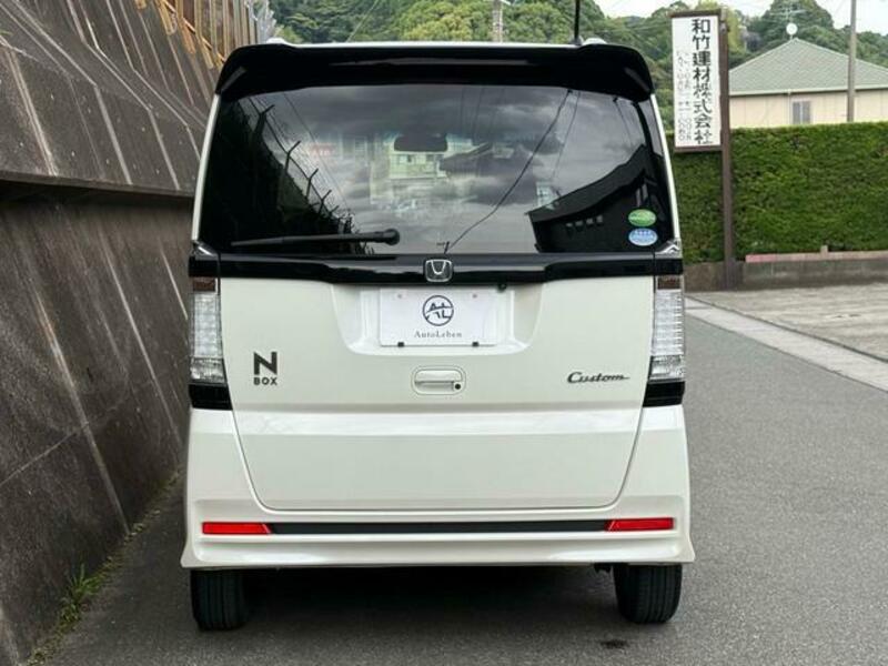 N BOX CUSTOM