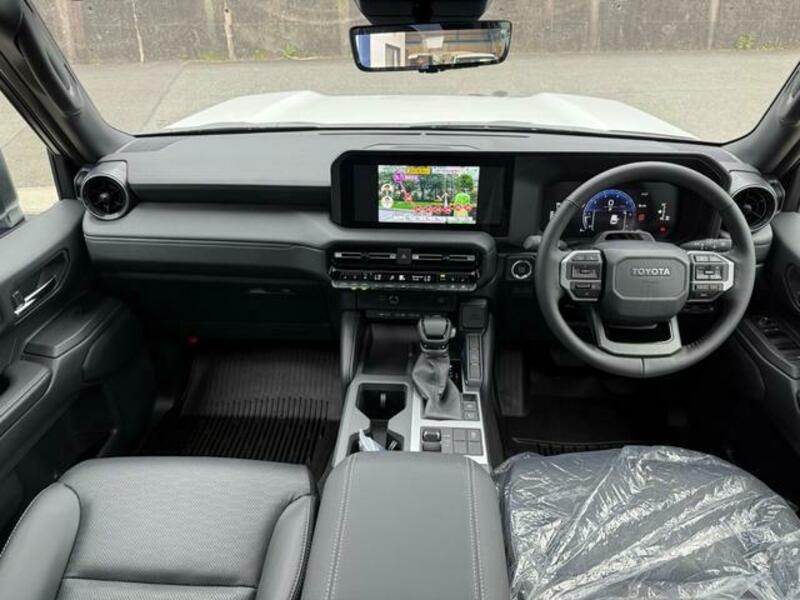 LAND CRUISER 250