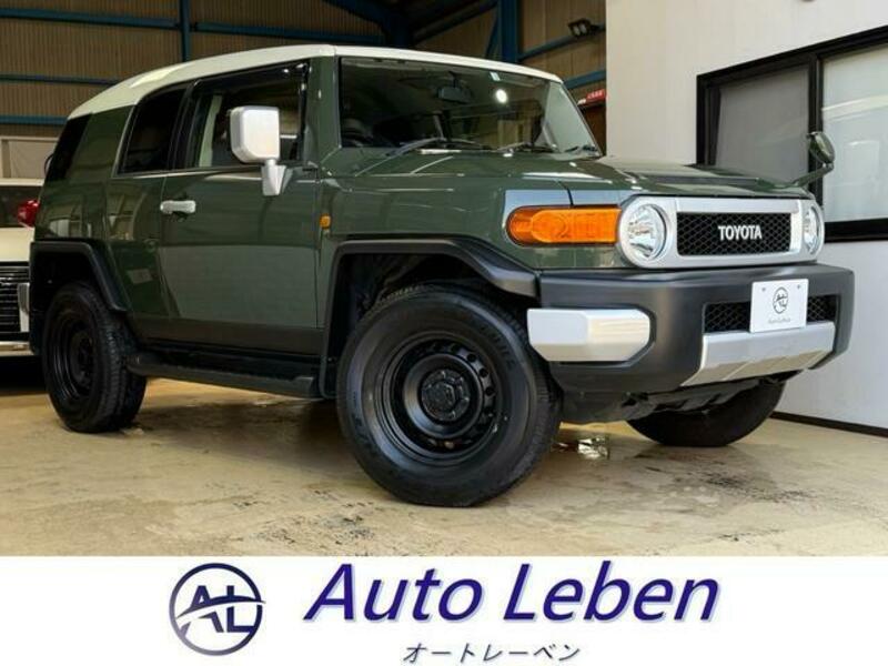 TOYOTA FJ CRUISER