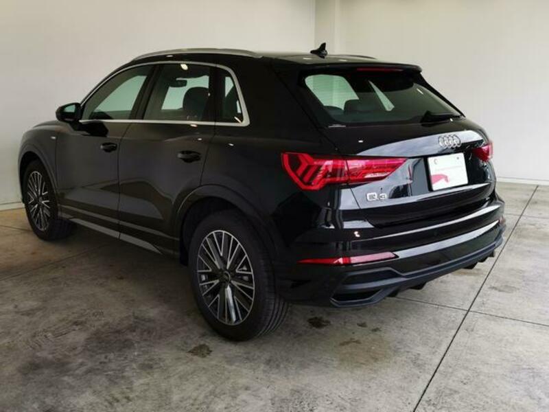 Q3