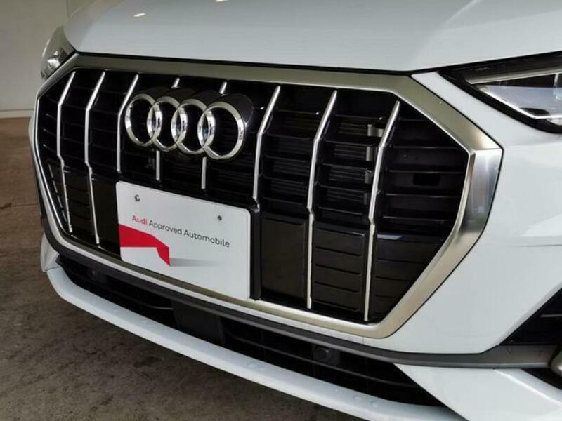 Q3