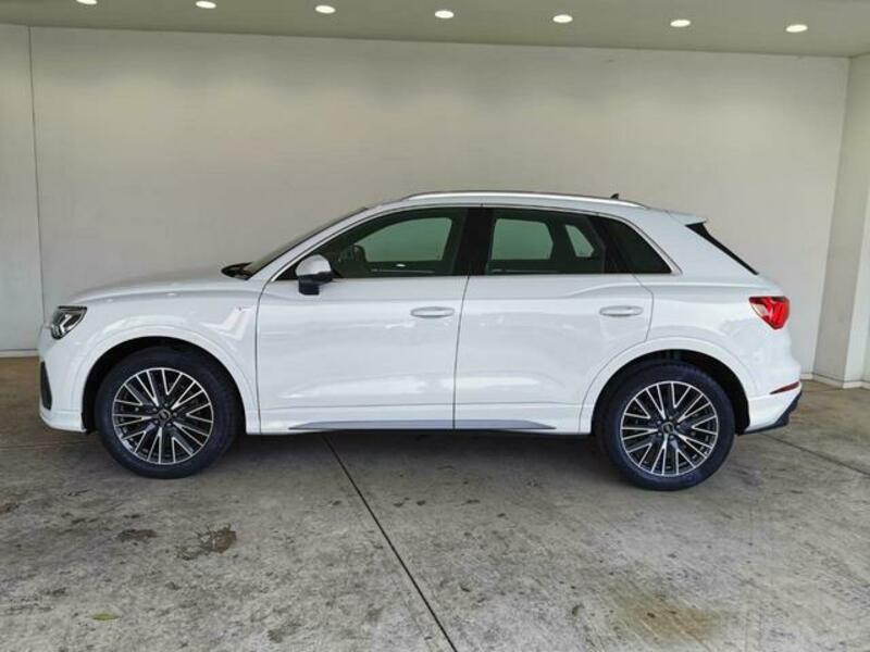 Q3