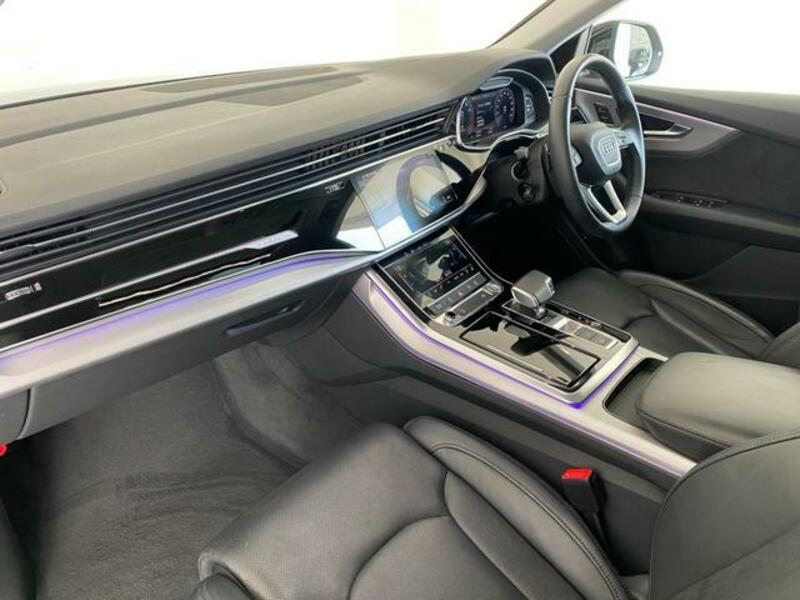 Q8