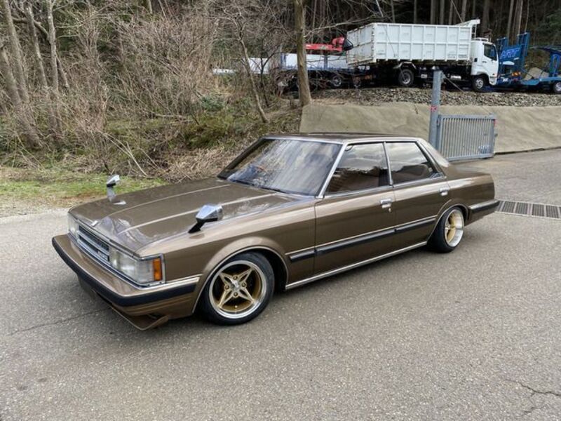 TOYOTA CRESTA