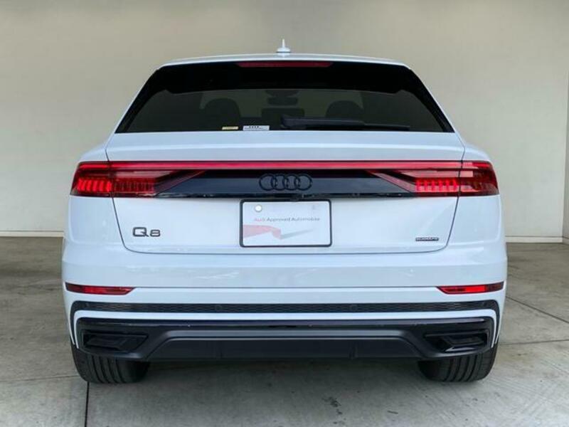Q8