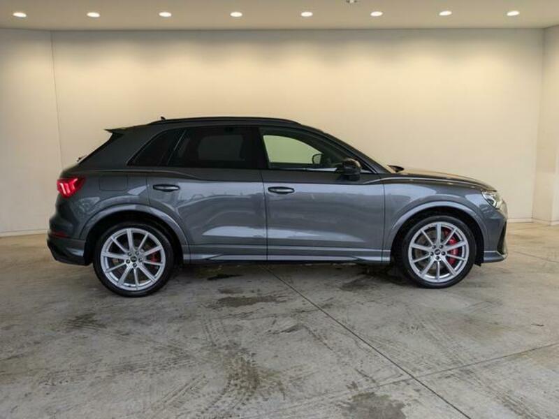 RS Q3
