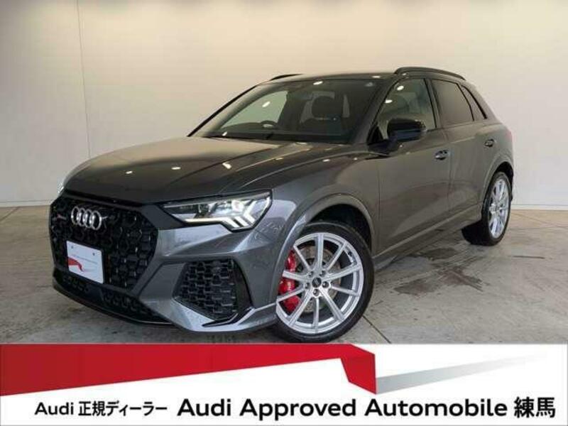 AUDI RS Q3
