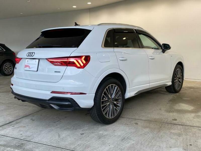 Q3